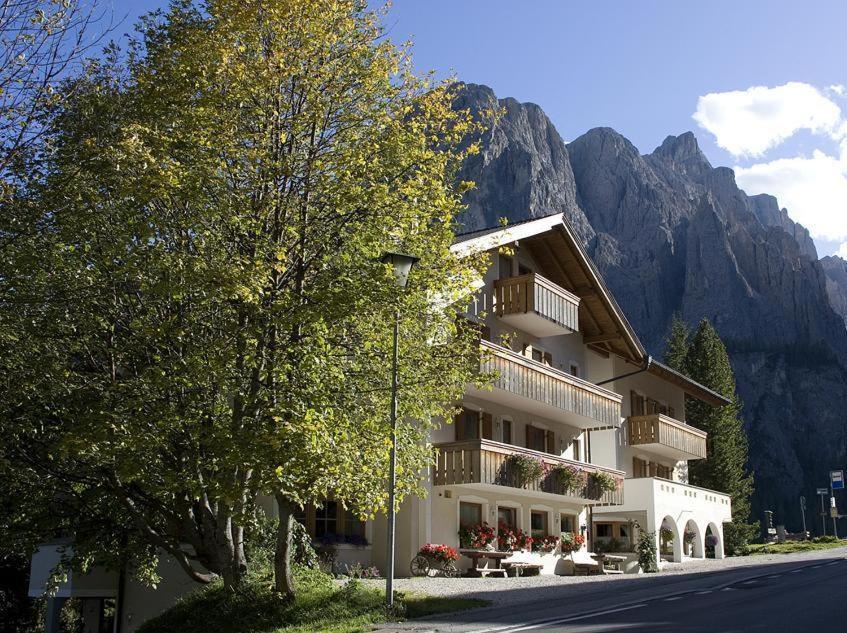 Pensione Sellablick Colfosco Exteriör bild